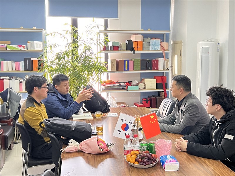 Company Customer visits12 Company Customer visits12